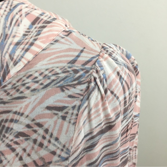 Camber & Grace | Leaf Print Pop Over Blouse - Picture 6 of 13